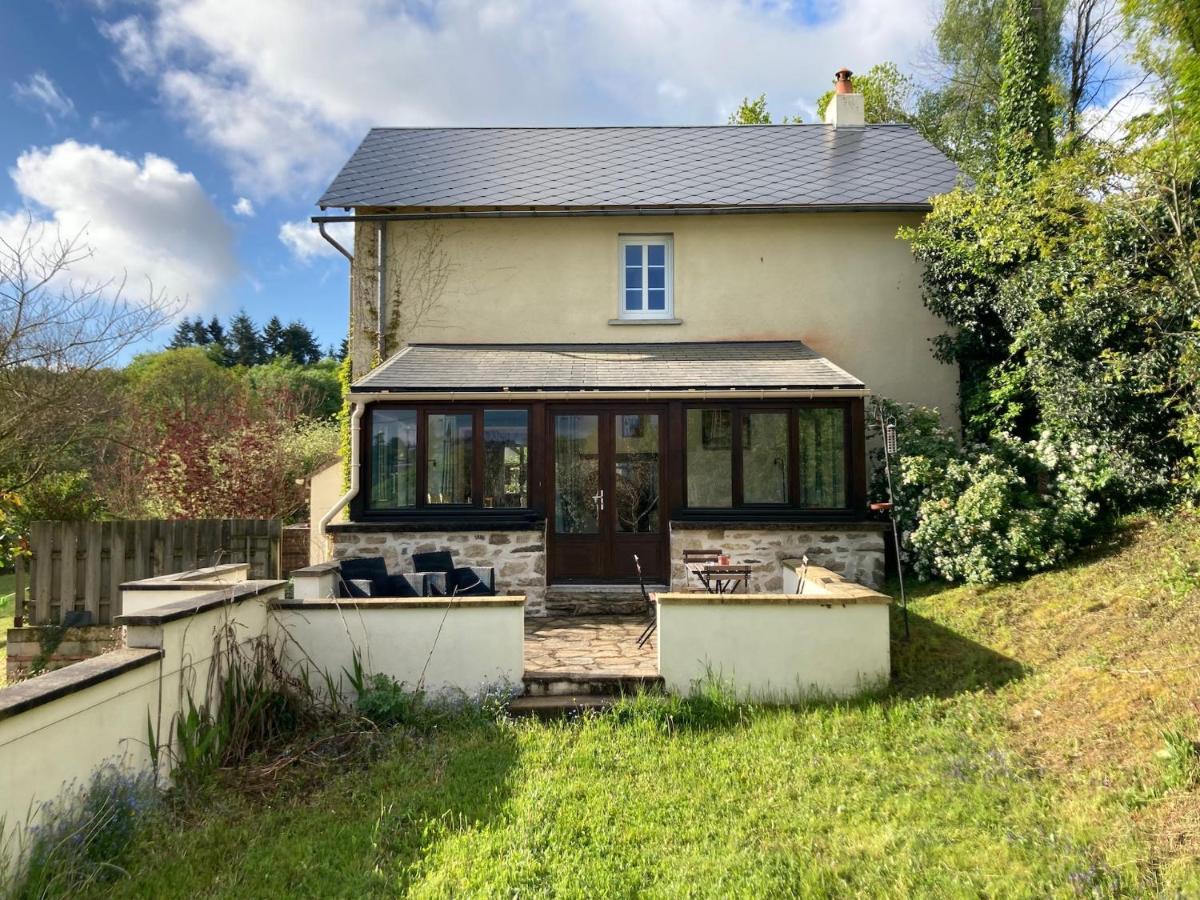 La Maison Charmante D'Elisabeth Saint-Ybard Buitenkant foto