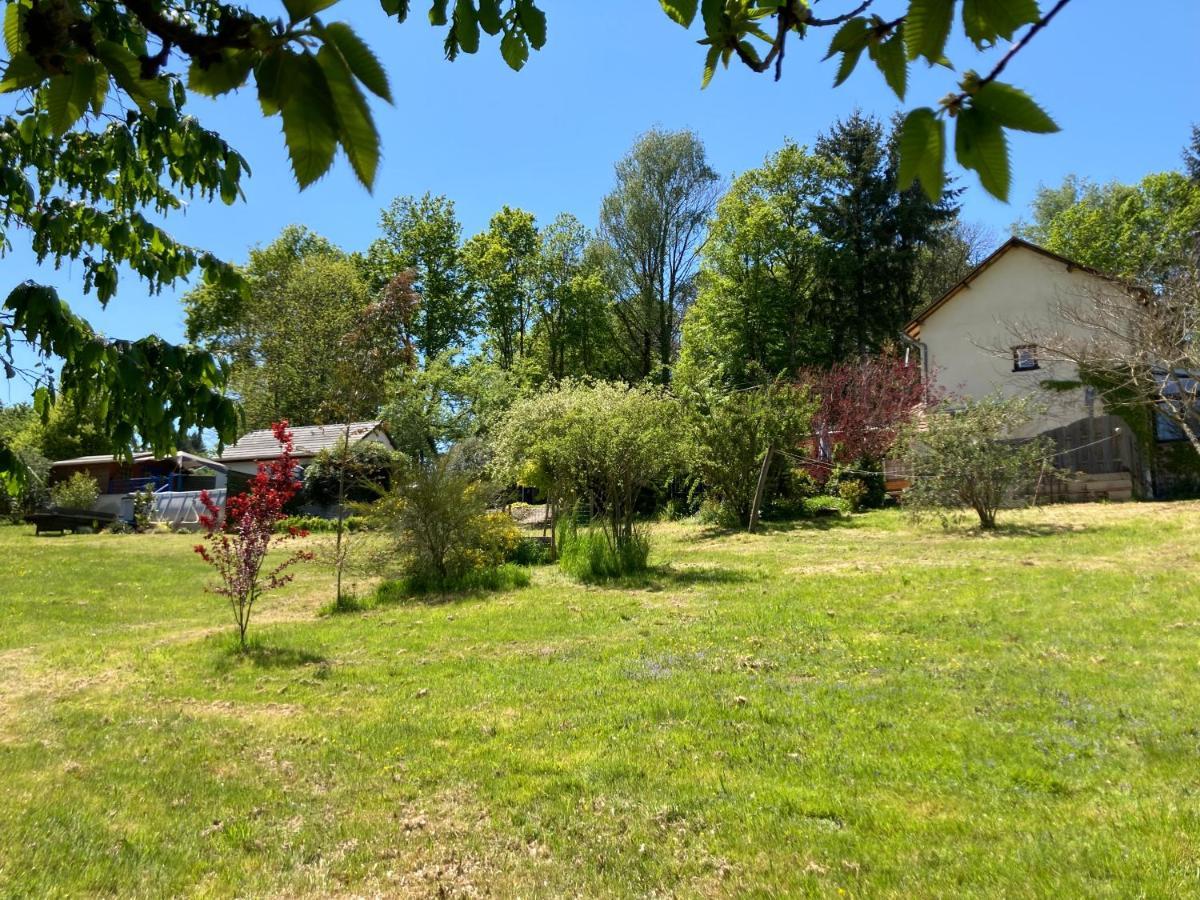 La Maison Charmante D'Elisabeth Saint-Ybard Buitenkant foto