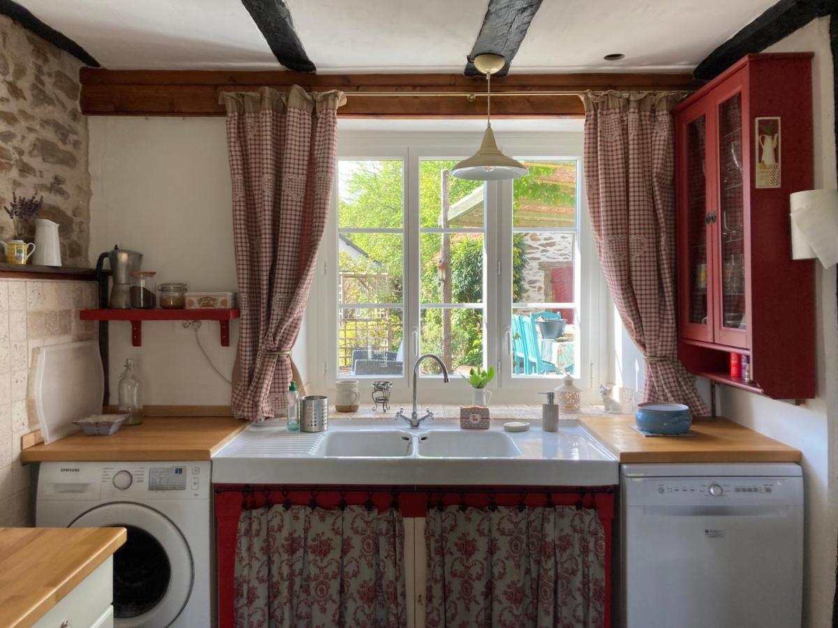 La Maison Charmante D'Elisabeth Saint-Ybard Buitenkant foto