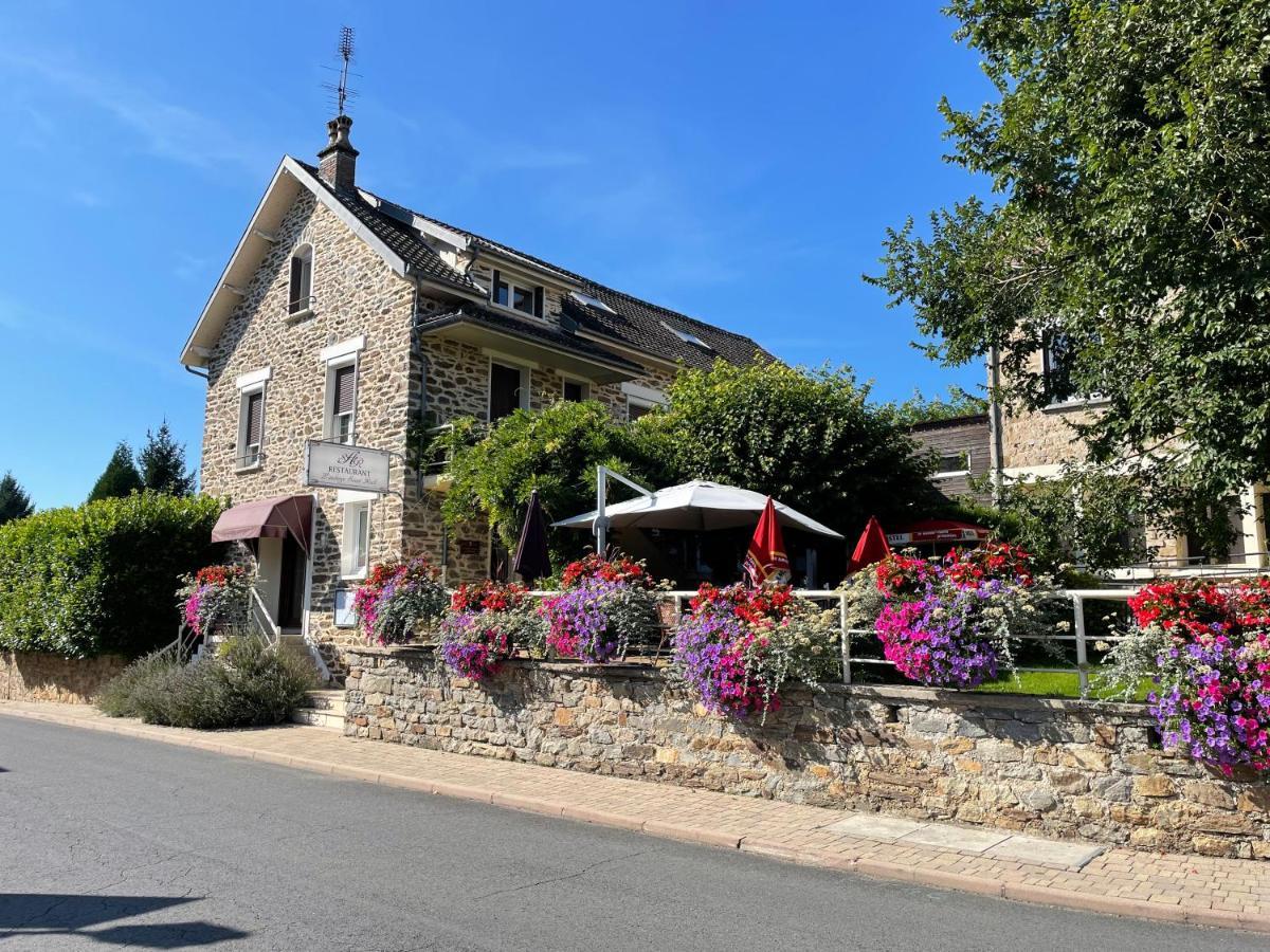 La Maison Charmante D'Elisabeth Saint-Ybard Buitenkant foto